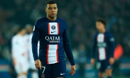 Mbappé pasa por un mal momento al igual que el PSG