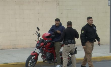 Hasta 20 multas se aplican por operativo de regularización de placas en Saltillo