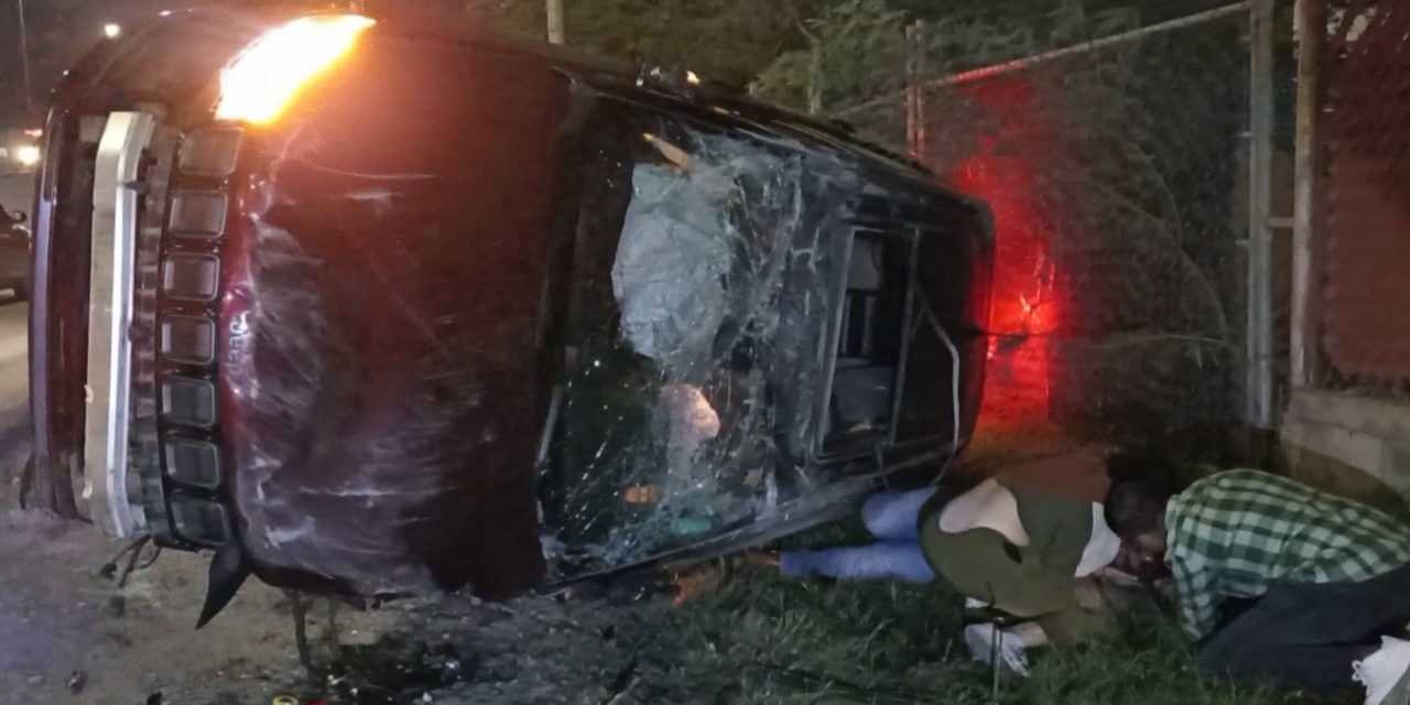Vuelca ebrio por ir a gran velocidad en Saltillo