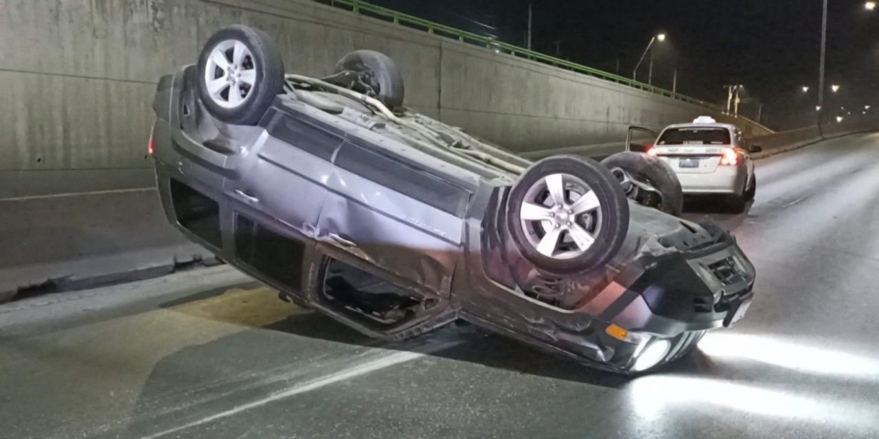 Queda grave tras sufrir volcadura en Saltillo