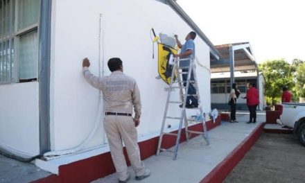 Continúa rehabilitación de escuelas