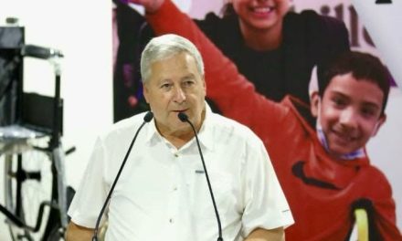 Apoyan alcalde, DIF Saltillo y Comité de Rodeo a más personas con discapacidad