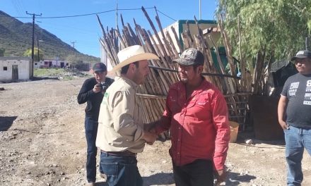 Alcalde de Parras entrega apoyos en ejidos de la Sierra