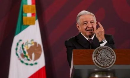Critica AMLO el rechazo de los ministros de la SCJN de ser electos mediante el voto