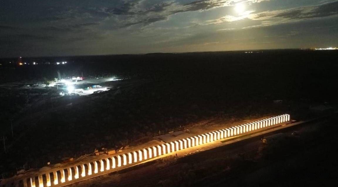 Continúa construcción de memorial en Pasta de Conchos