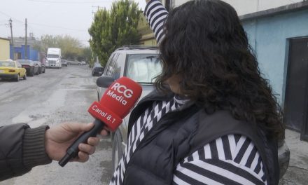 Tienen 15 días con una fuga de agua en la colonia Lomas de San Javier