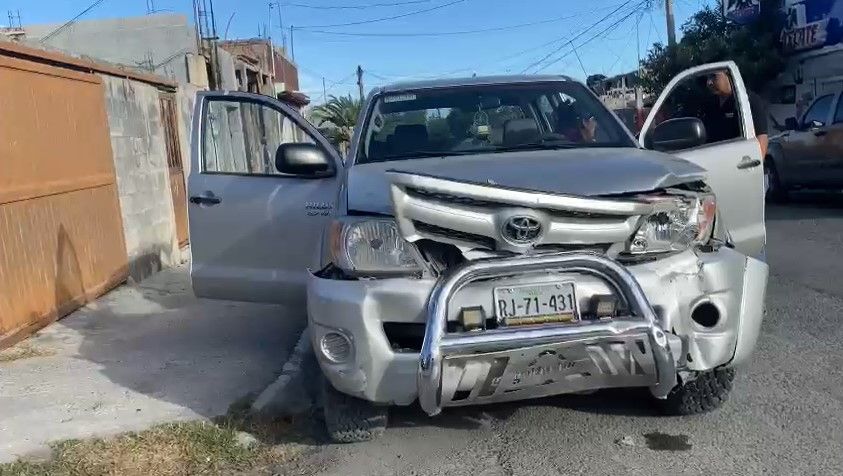 Ignora alto y provoca accidente en Saltillo