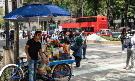 Advierten que 30 millones de trabajadores informales pueden llegar a una vejez en pobreza