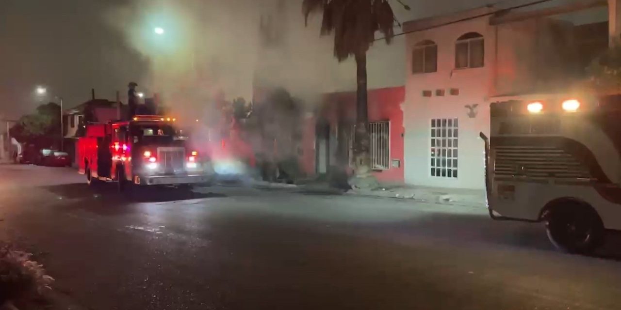Incendio deja considerable daños materiales en domicilio en Saltillo