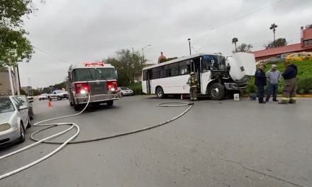 Se incendia transporte público en Saltillo