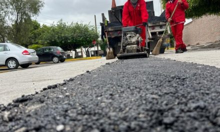 Aplican plan emergente de bacheo luego de las lluvias en Torreón