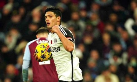 ¡Lo volvió a hacer! Raúl Jiménez marca un gol después de 612 días