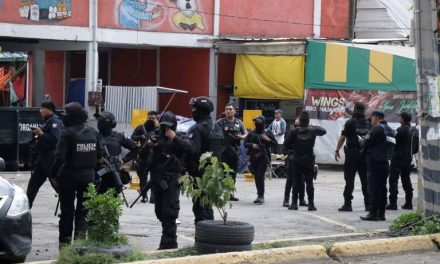 Se registra ataque armado en un mercado de Puebla y deja cuatro muertos