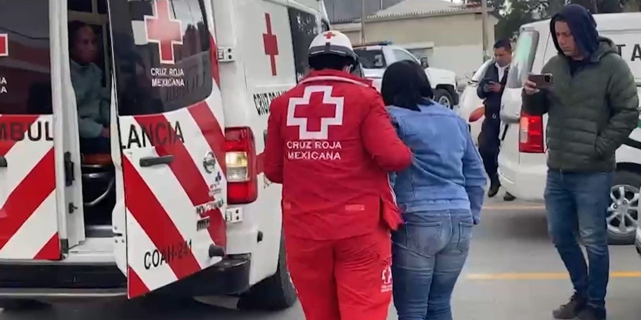 Tres mujeres lesionadas en accidente en el centro de Saltillo