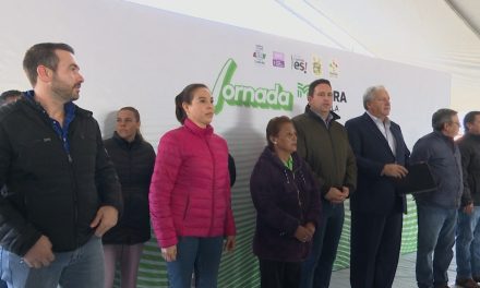 Vecinos de la colonia San Lorenzo reciben la Jornada Mejora
