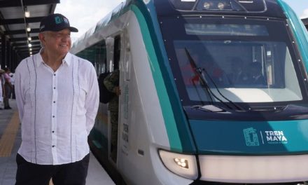 Obrador inaugura nuevo tramo del Tren Maya de Cancún a Palenque