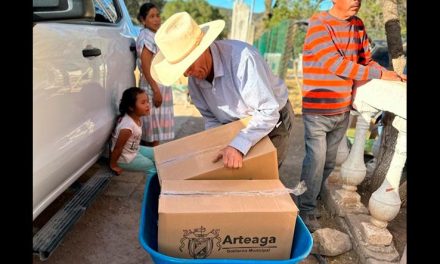 Entrega Arteaga más de 5 mil 600 apoyos alimenticios