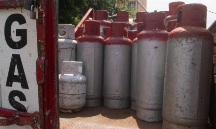 Bomberos recomiendan revisar tanques de gas