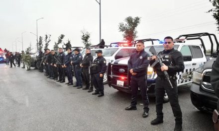 Garantizan paso seguro de paisanos en Monclova
