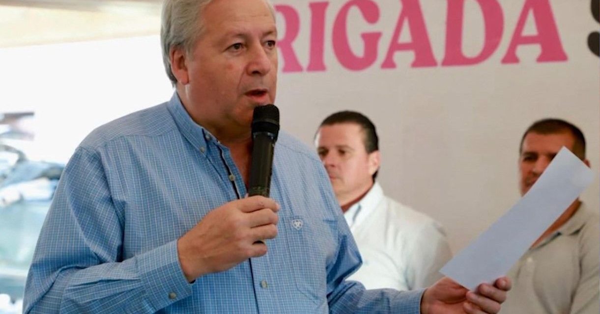 Acerca Chema Fraustro servicios por medio de brigadas