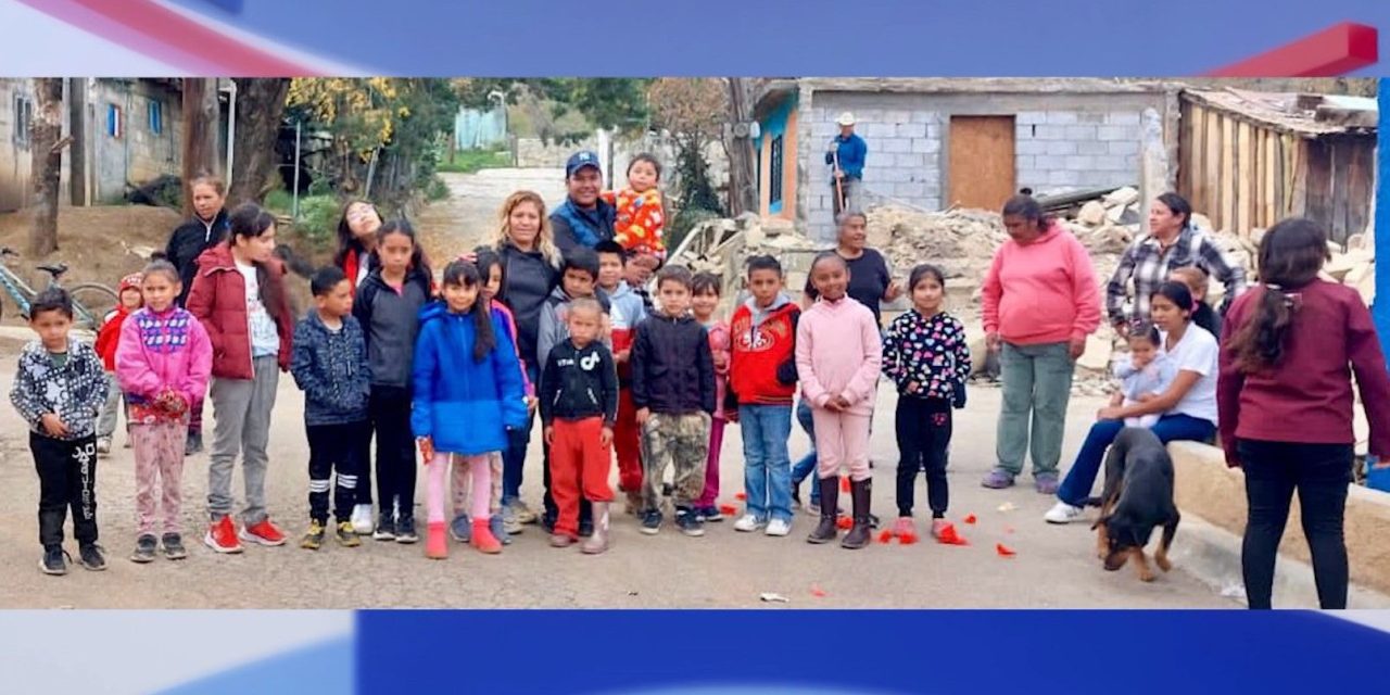 Alejandro Villarreal sigue con su labor social en favor de familias campesinas de la sierra de Arteaga