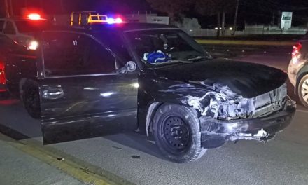 Amanecido choca a dos autos en Saltillo