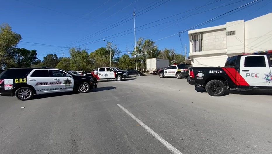 Encuentran a hombre sin vida tendido sobre la banqueta al norte de Saltillo