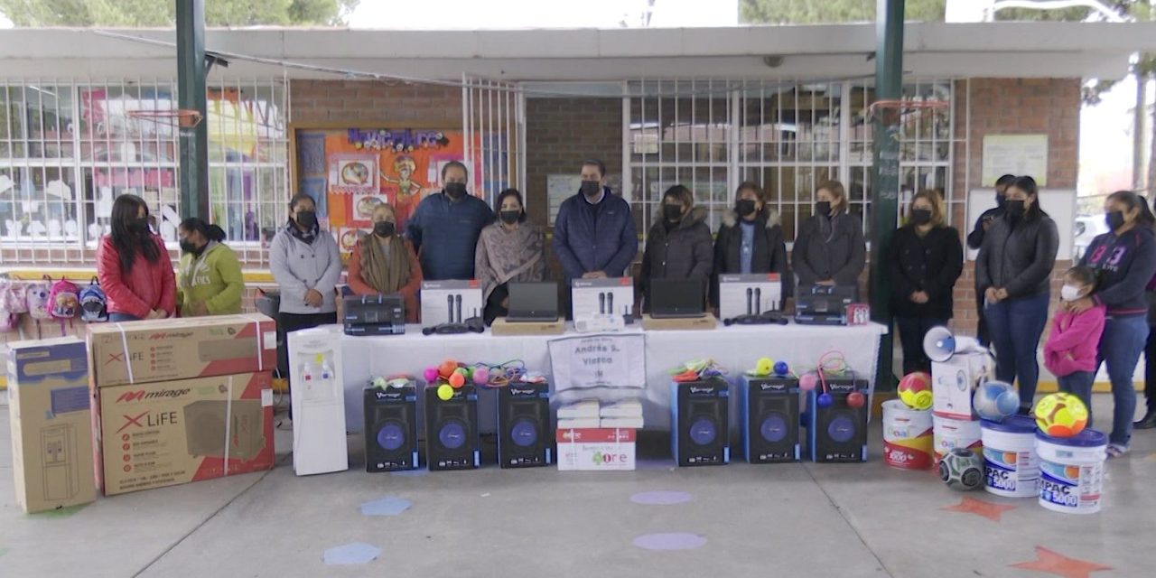 Con hechos confirman compromiso con la educación en Ramos Arizpe