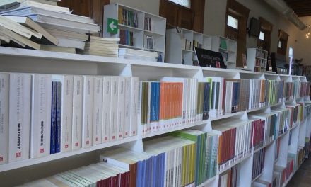 La lectura es un hábito que existe en pocas personas