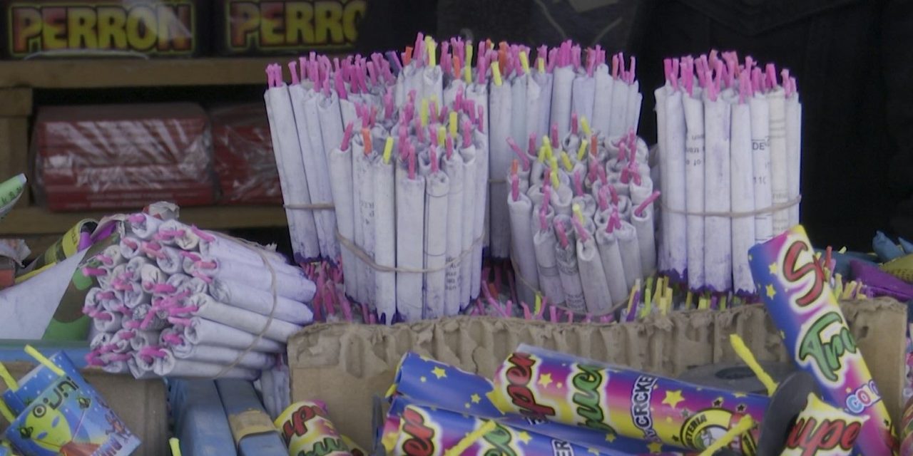 En Arteaga está prohibida la venta de pirotecnia