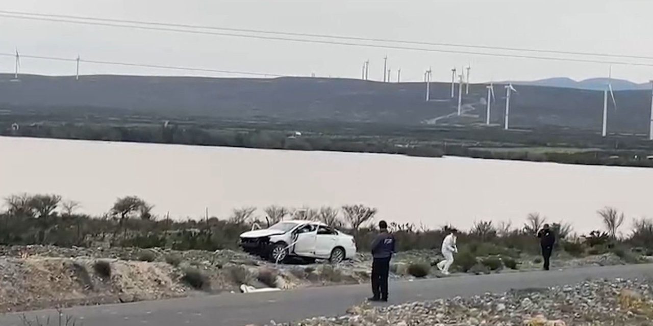 Familia monclovense sufre fatal accidente