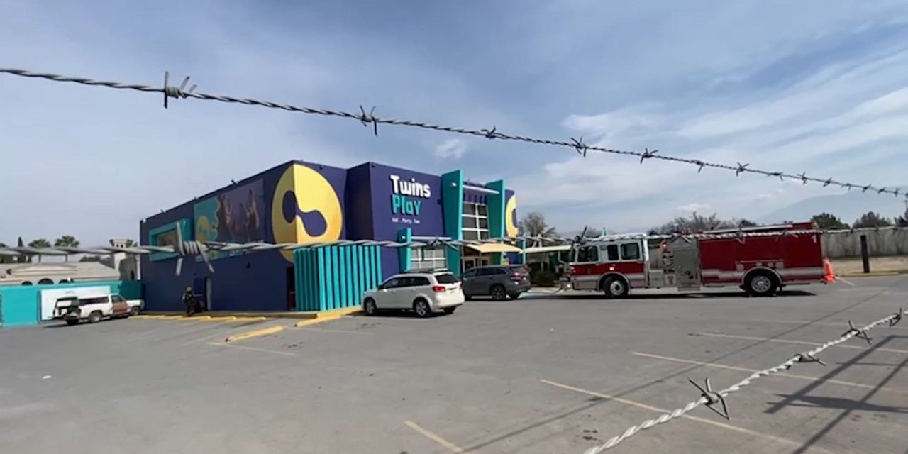 Se incendia salón de fiestas en Saltillo
