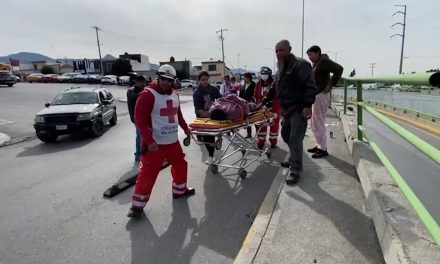 La atropella su propio vehículo; mujer quedó lesionada tras percance en Saltillo