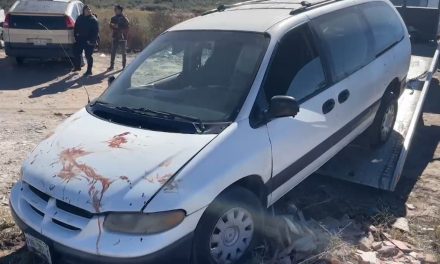 Localizan camioneta ensangrentada en Saltillo