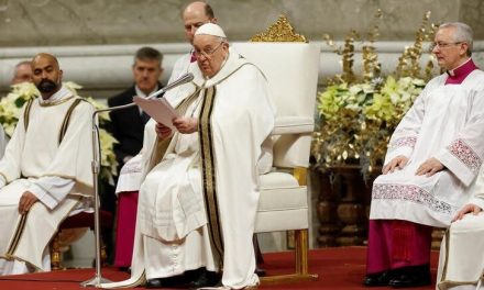 Papa Francisco manda mensaje navideño donde pide el fin a la guerra en Gaza