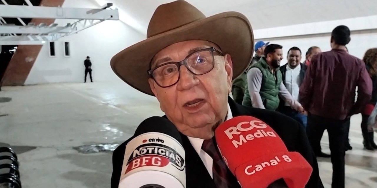 Parrenses contentos con el trabajo de Fernando Orozco Lara
