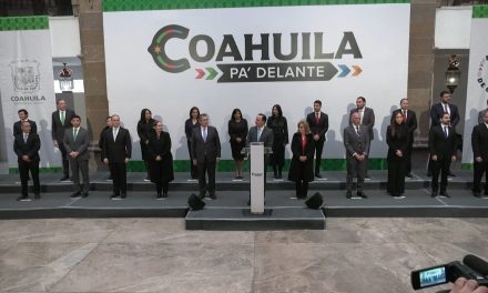 Piezas claves en gabinete estatal de Coahuila;  algunos los ratifican a otros los reubican