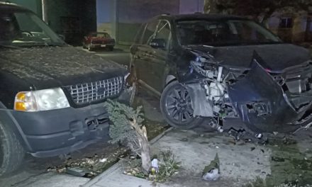 Ebrio quedó a nada de chocar una palapa en Saltillo