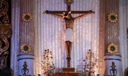 Catedral de Saltillo rifará seis réplicas del Santo Cristo