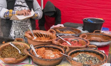 Saltillenses se preparan para sus cenas en víspera de Navidad y Año Nuevo