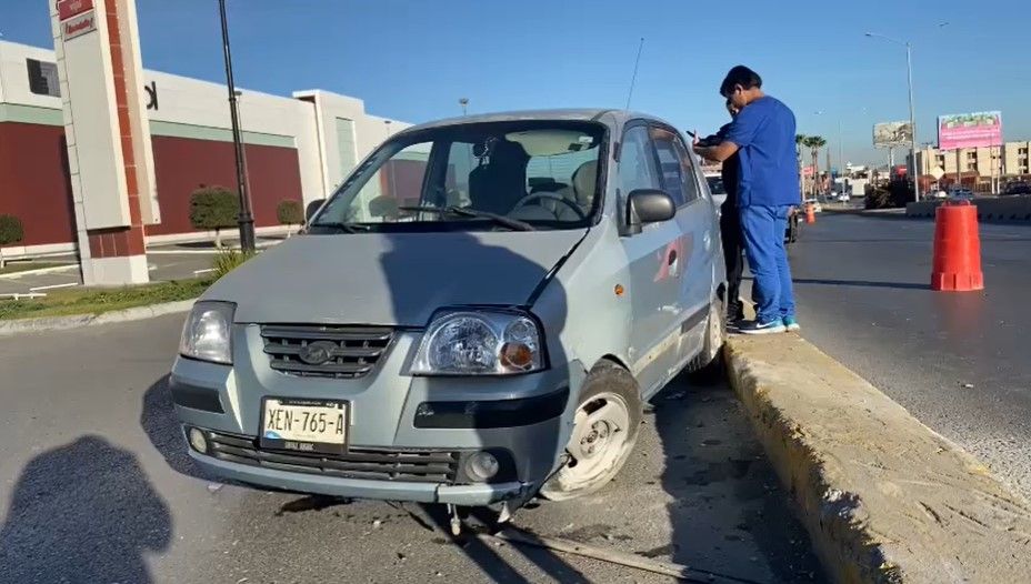 Hombre vuelca tras quedarse dormido en Saltillo