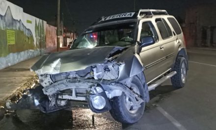 ¡No logró salirse con la suya! Mujer ebria huye de choque y causa otro choque en Saltillo