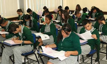 Alumnos de la secundaria general número 6 Toman protesta del consejo estudiantil