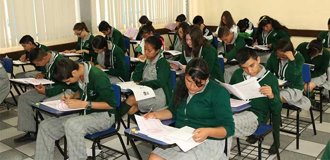 Alumnos de la secundaria general número 6 Toman protesta del consejo estudiantil