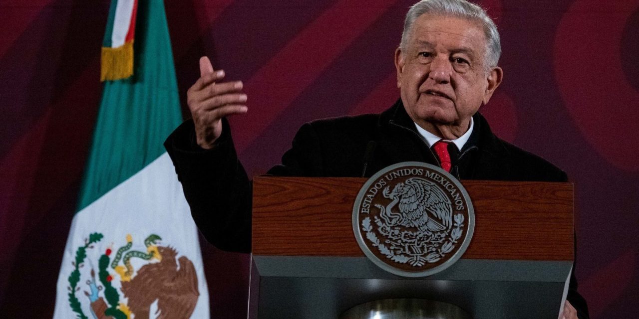 AMLO rechaza desabasto en Megafarmacia