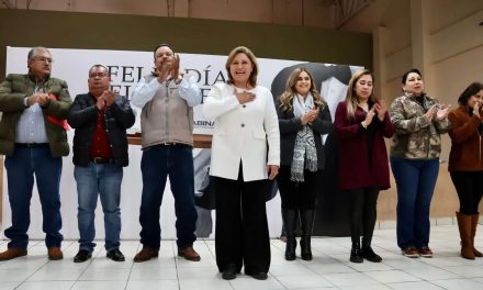 Reconoce Diana Haro a meseros de Sabinas