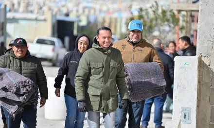 Apoyan autoridades de acuña a familias vulnerables en Acuña