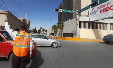 Agentes de Vialidad vigilan funcionamiento de semáforos