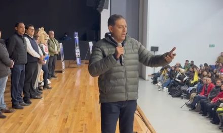 Reactivará el programa de Becas; Pimentel se compromete con la comunidad universitaria