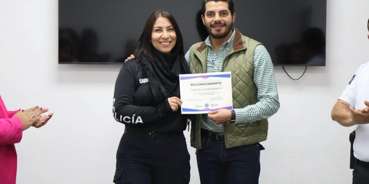 Arteaga fortalece capacitación de la Agrupación Violeta
